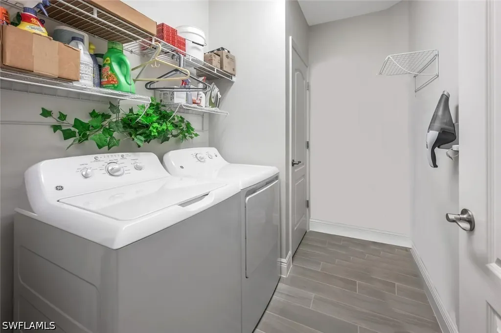 6953 Avalon Circle Naples FL 34112