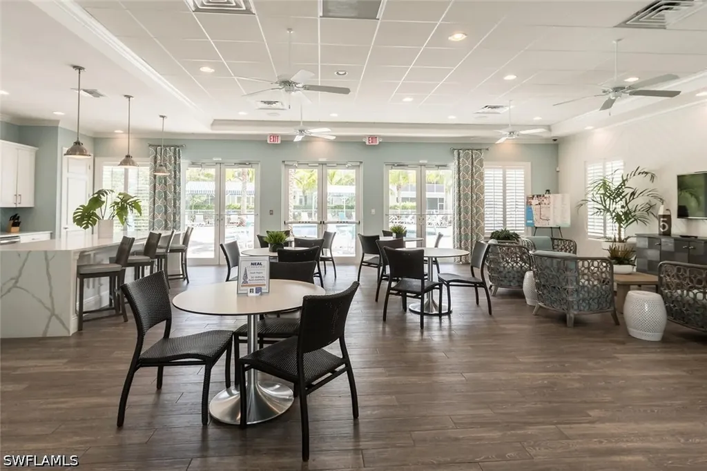6953 Avalon Circle Naples FL 34112