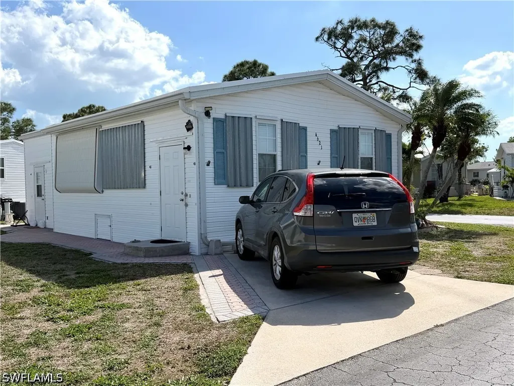 4621 Liberty Lane E Estero FL 33928
