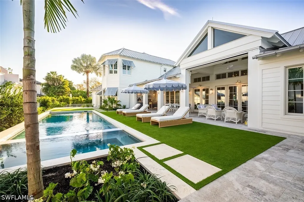 266 15th Avenue S Naples FL 34102