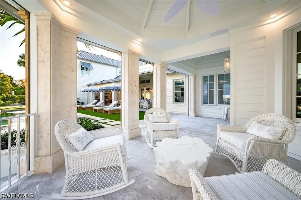 266 15th Avenue S Naples FL 34102