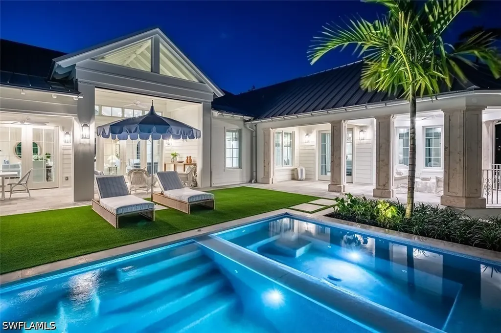 266 15th Avenue S Naples FL 34102
