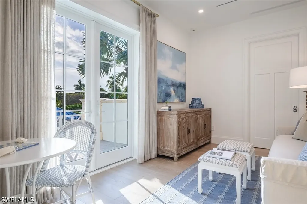 266 15th Avenue S Naples FL 34102