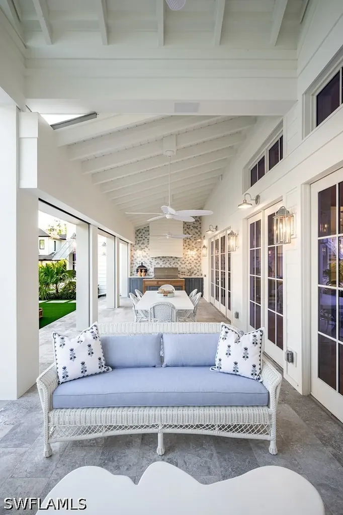 266 15th Avenue S Naples FL 34102