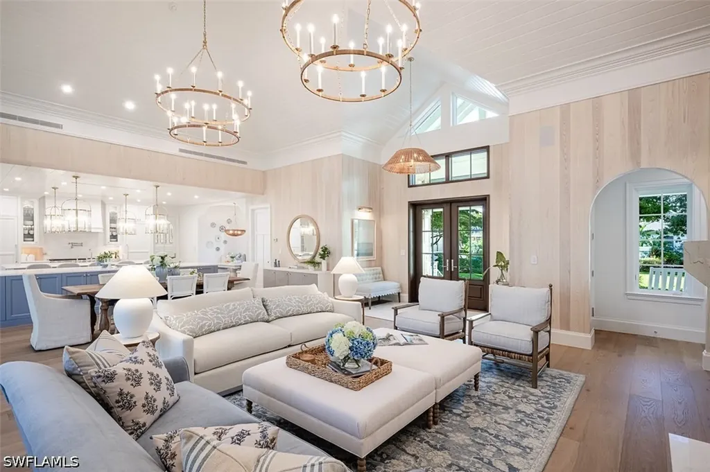 266 15th Avenue S Naples FL 34102