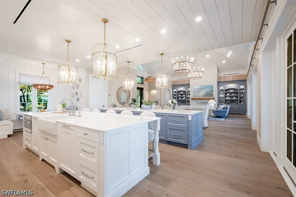 266 15th Avenue S Naples FL 34102
