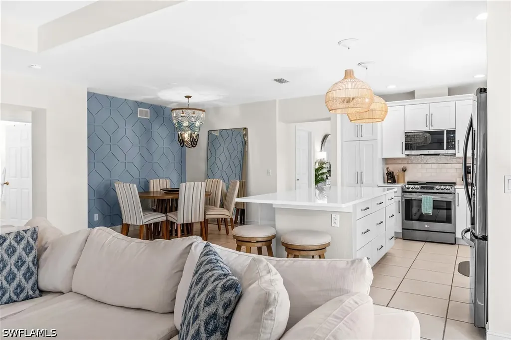 798 107th Avenue N Naples FL 34108