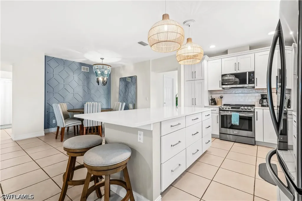 798 107th Avenue N Naples FL 34108