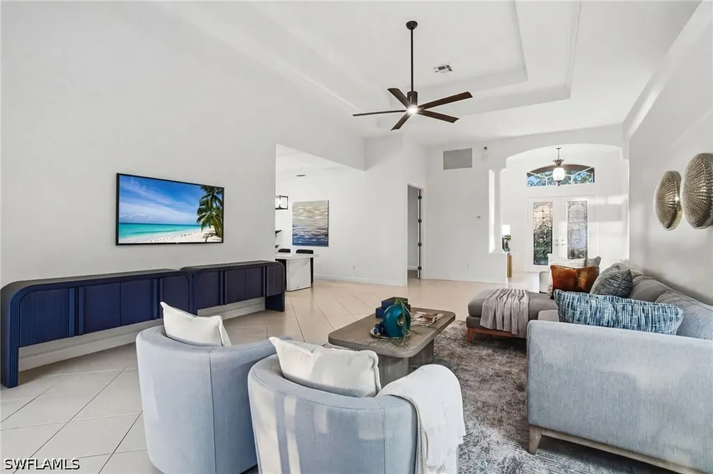 4828 Cerromar Drive Naples FL 34112