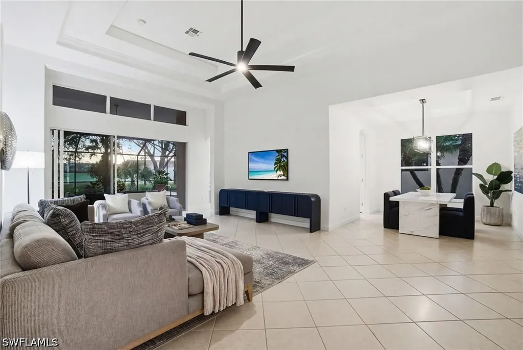 4828 Cerromar Drive Naples FL 34112