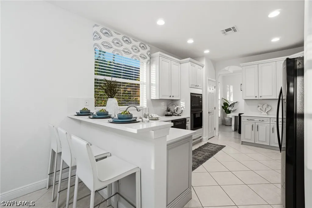 4828 Cerromar Drive Naples FL 34112