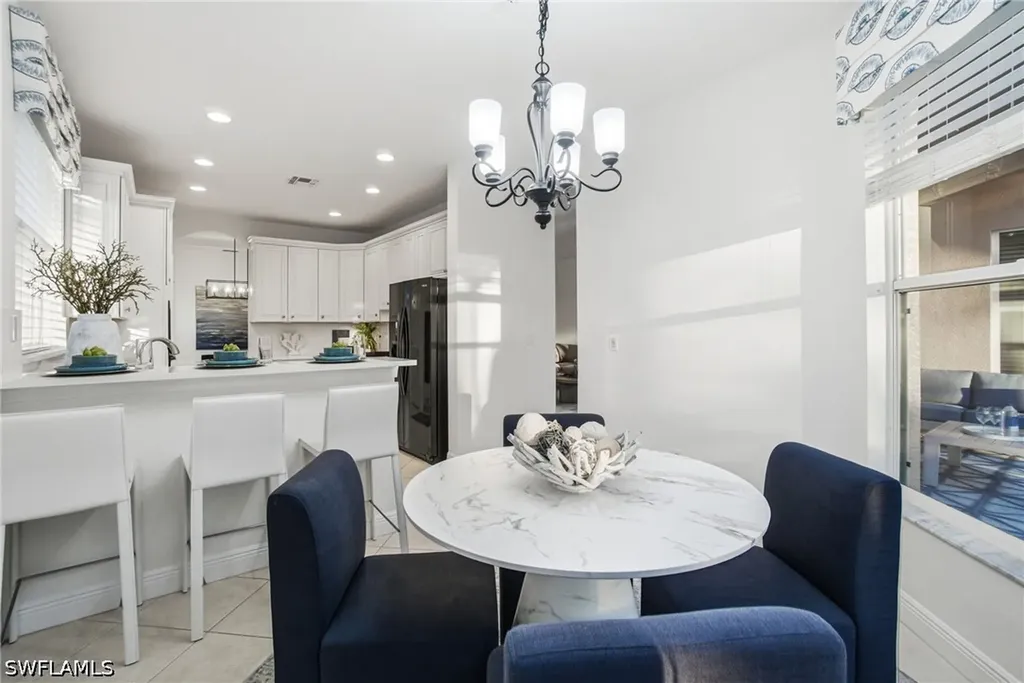 4828 Cerromar Drive Naples FL 34112