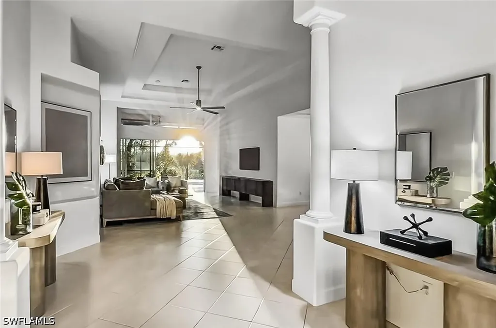 4828 Cerromar Drive Naples FL 34112