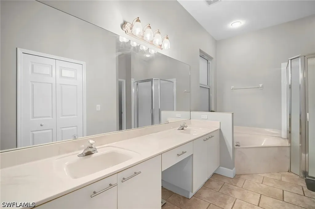 3381 Mystic River Drive Naples FL 34120