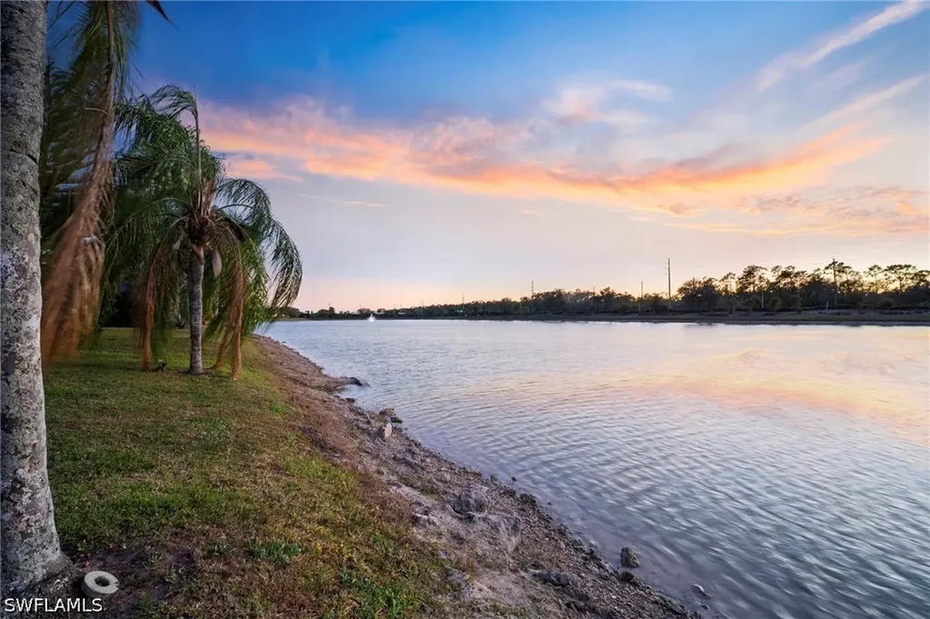 3381 Mystic River Drive Naples FL 34120