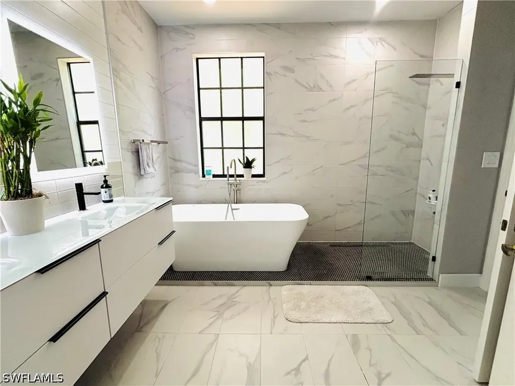 14908 Summit Place Circle Naples FL 34119