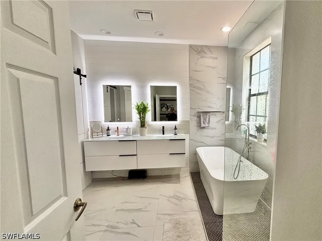 14908 Summit Place Circle Naples FL 34119