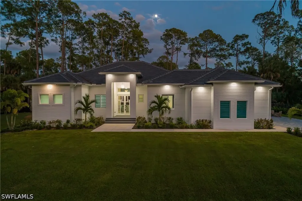 788 9th Street SW Naples FL 34117