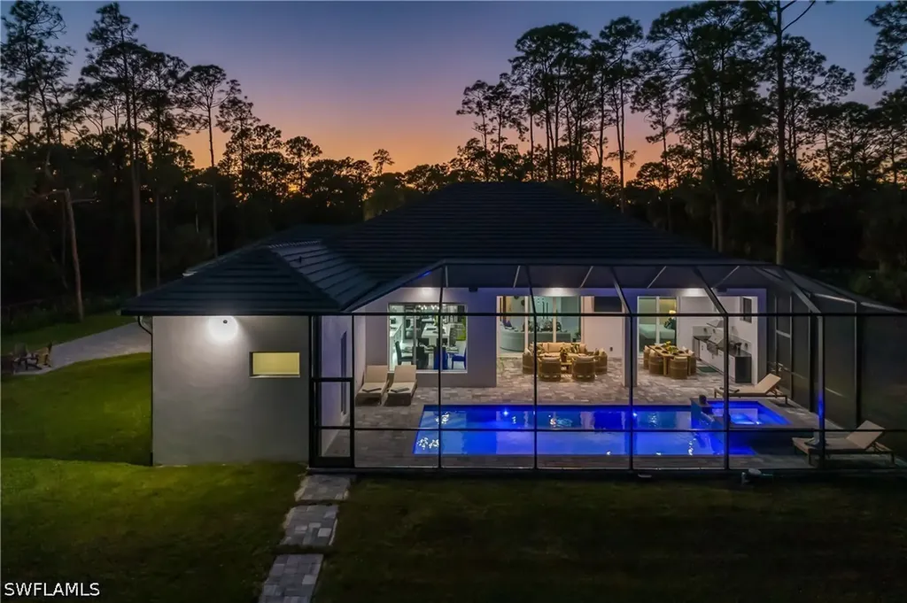 788 9th Street SW Naples FL 34117