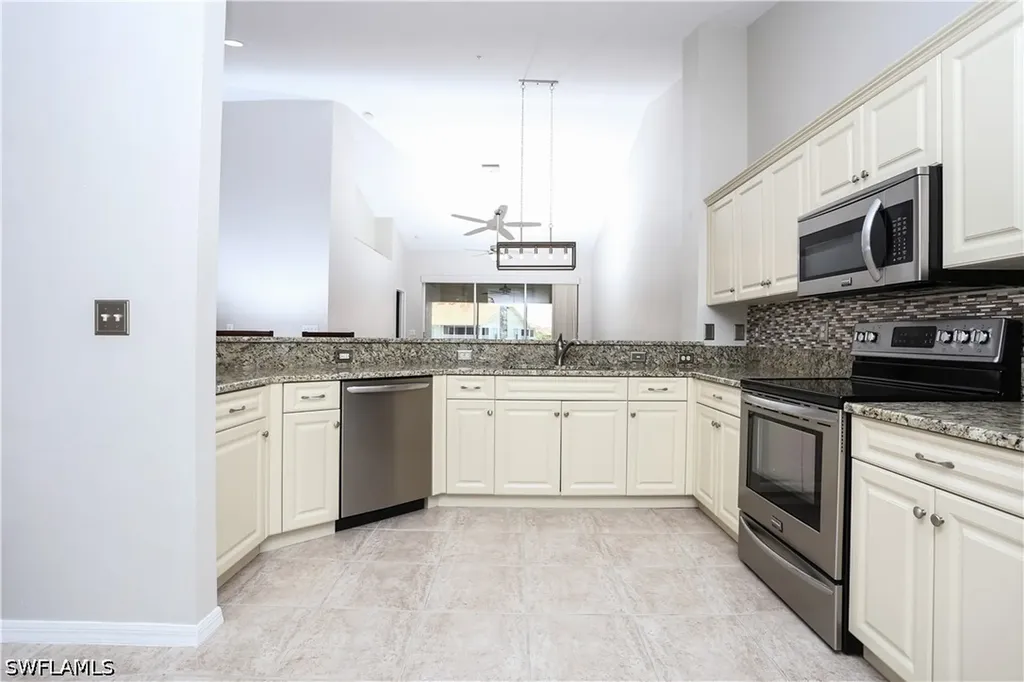 5145 Cobble Creek Court Naples FL 34110