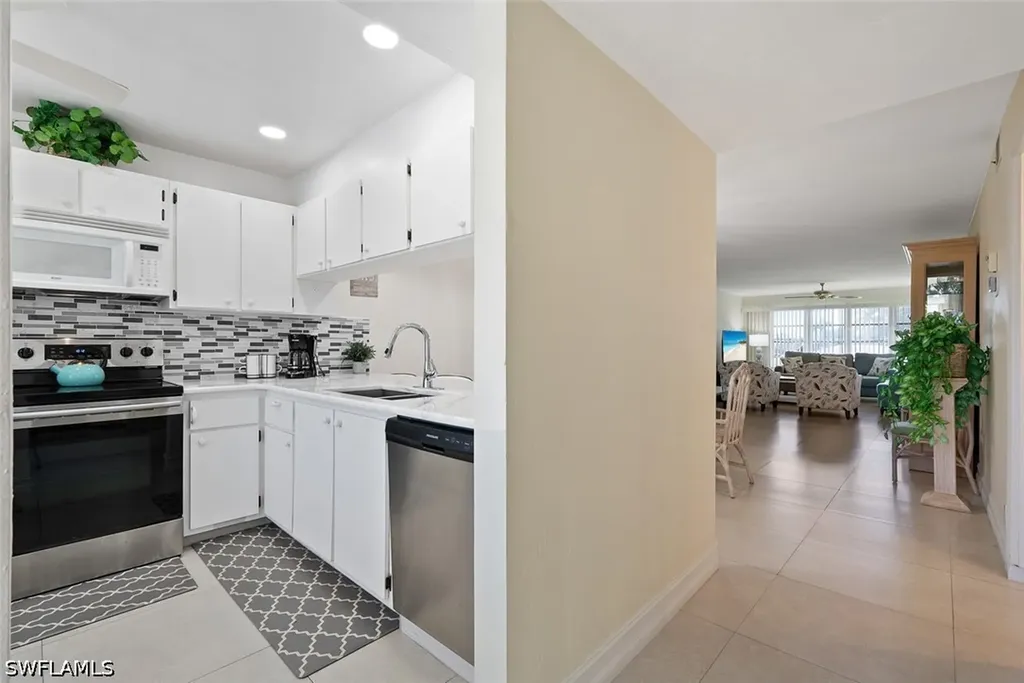 3608 Arctic Circle Naples FL 34112