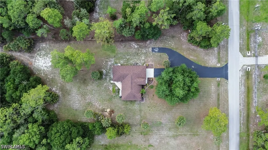 2910 2nd Street NE Naples FL 34120