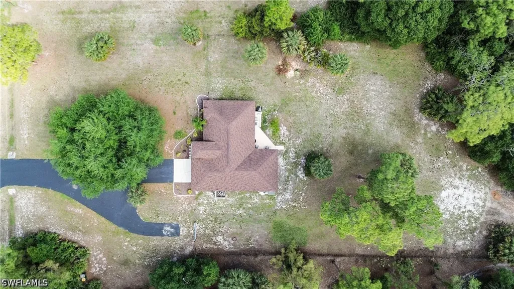 2910 2nd Street NE Naples FL 34120