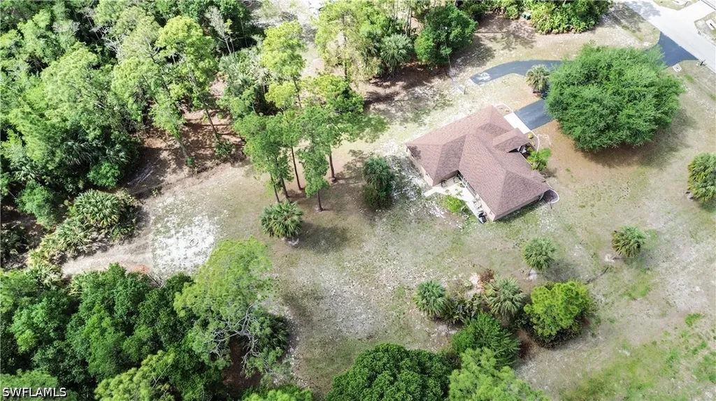 2910 2nd Street NE Naples FL 34120