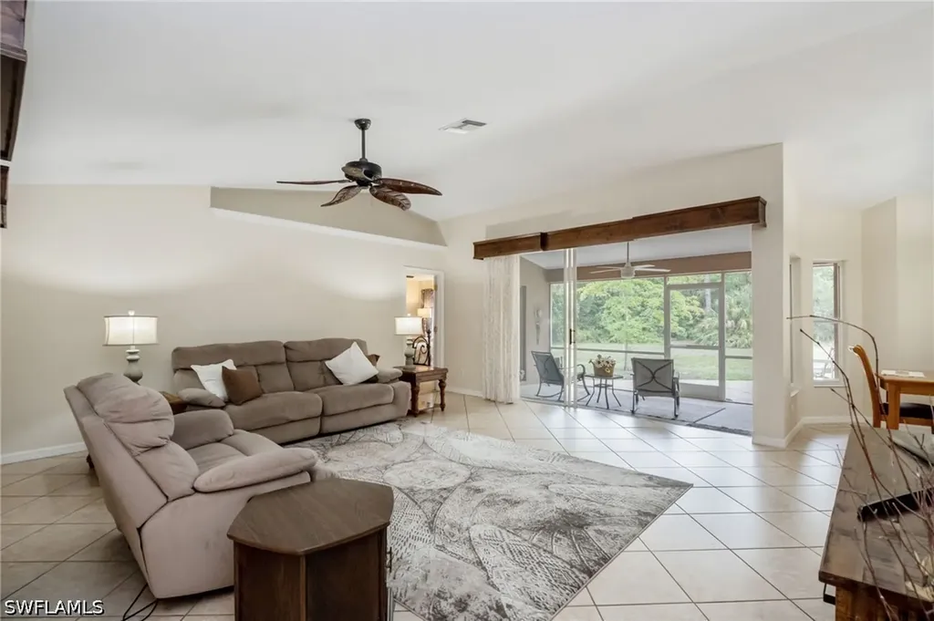 2910 2nd Street NE Naples FL 34120