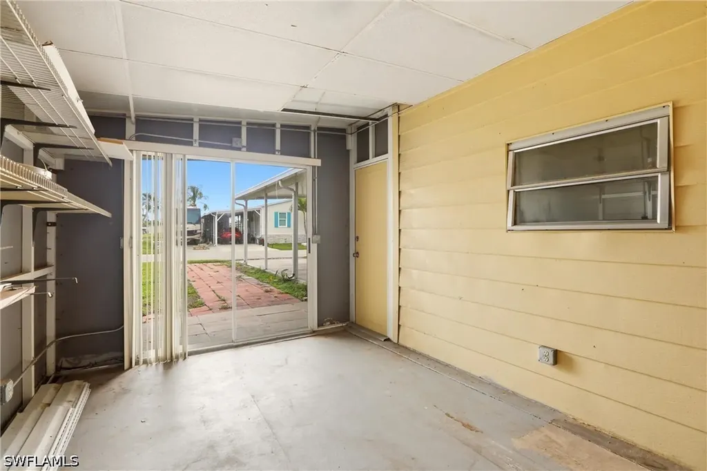 181 W Manatee Loop Punta Gorda FL 33950