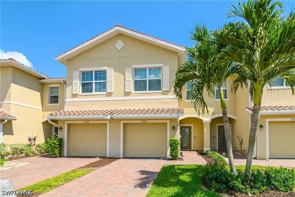 2754 Citrus Street Naples FL 34120