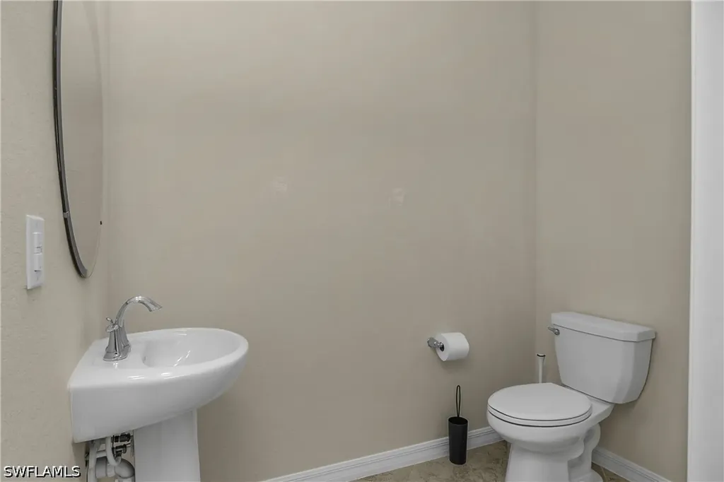 2754 Citrus Street Naples FL 34120