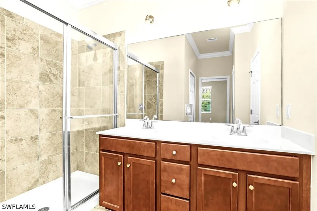 2754 Citrus Street Naples FL 34120