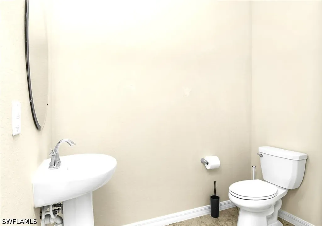 2754 Citrus Street Naples FL 34120