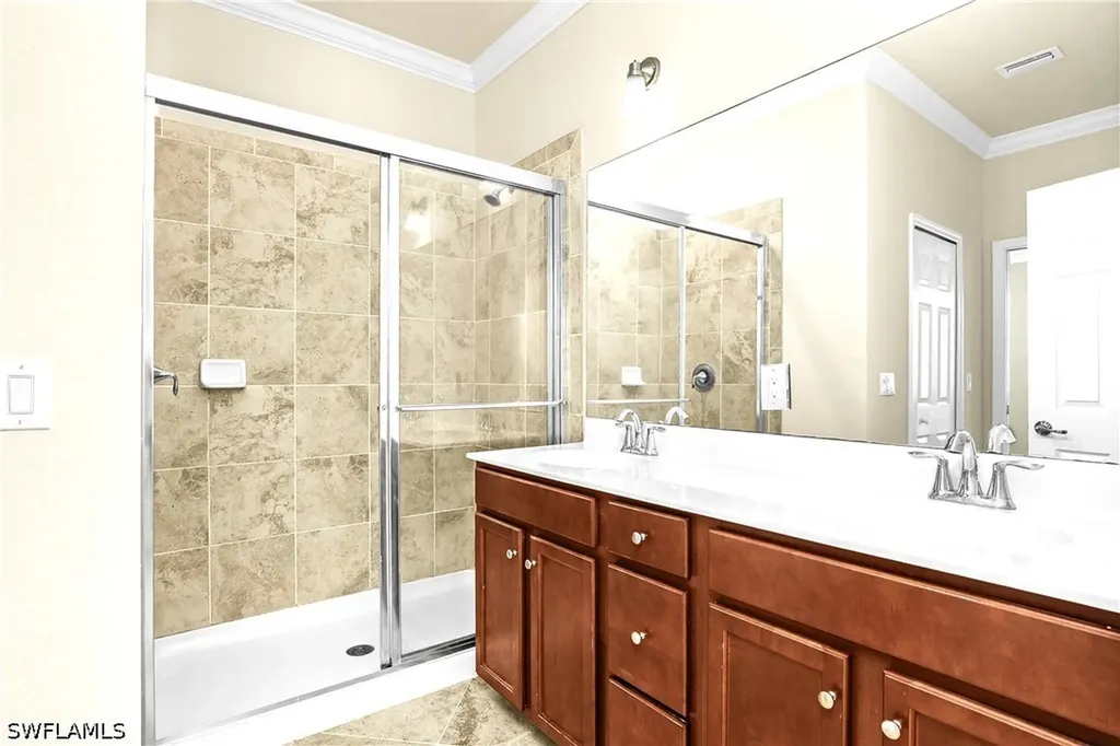 2754 Citrus Street Naples FL 34120