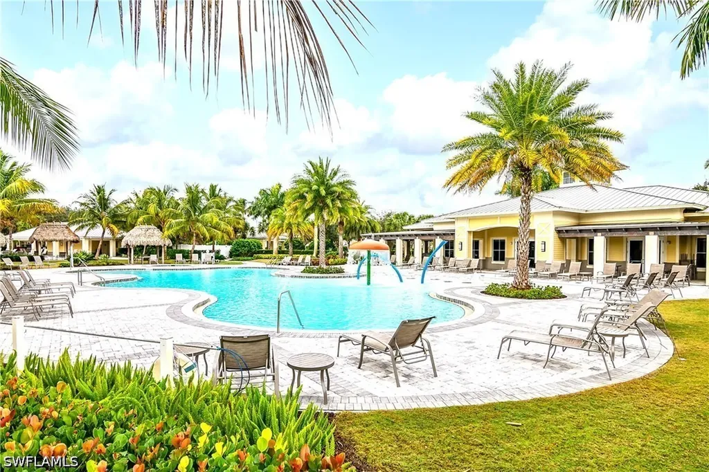 2754 Citrus Street Naples FL 34120