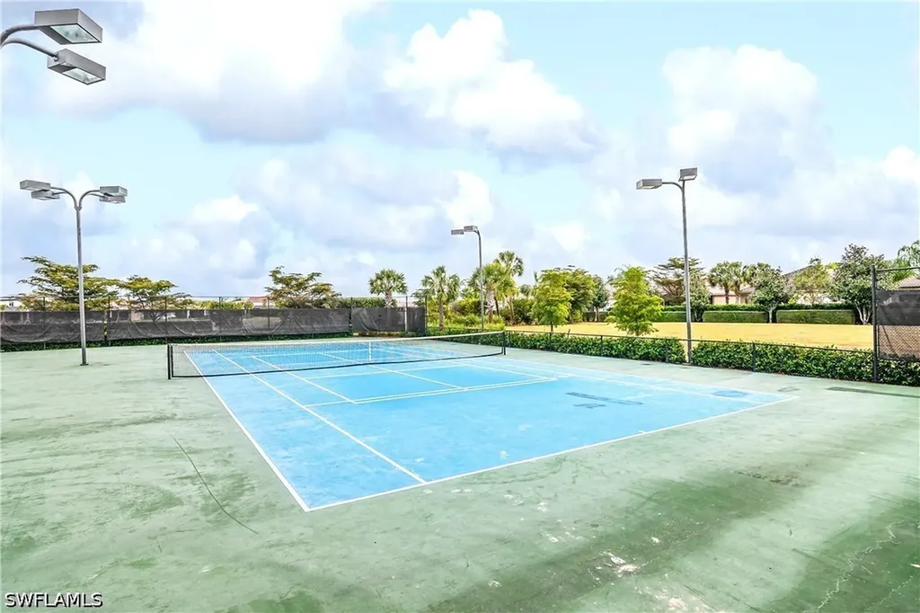 2754 Citrus Street Naples FL 34120