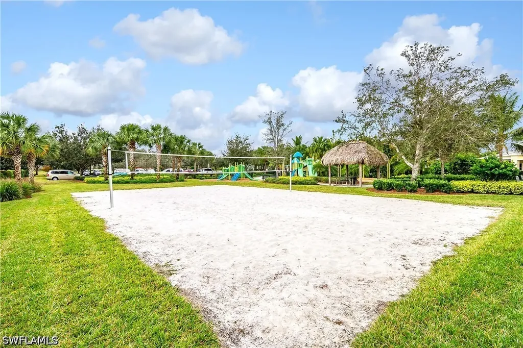 2754 Citrus Street Naples FL 34120