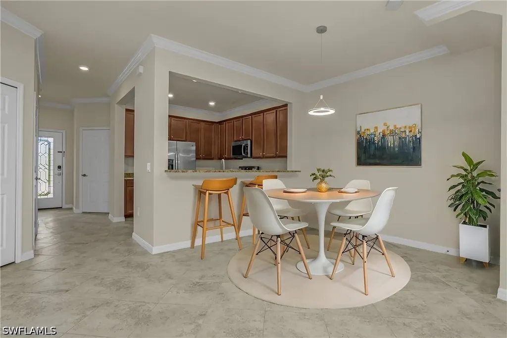 2754 Citrus Street Naples FL 34120