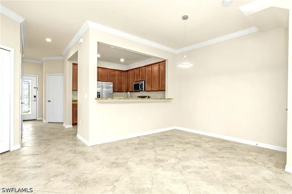 2754 Citrus Street Naples FL 34120