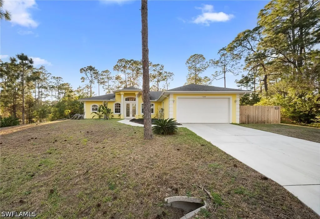 1205 Lincoln Avenue Lehigh Acres FL 33972