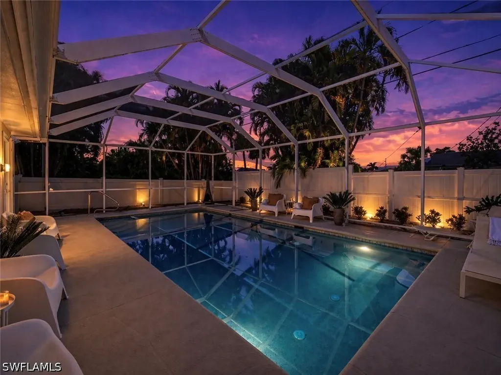 601 97th Avenue N Naples FL 34108