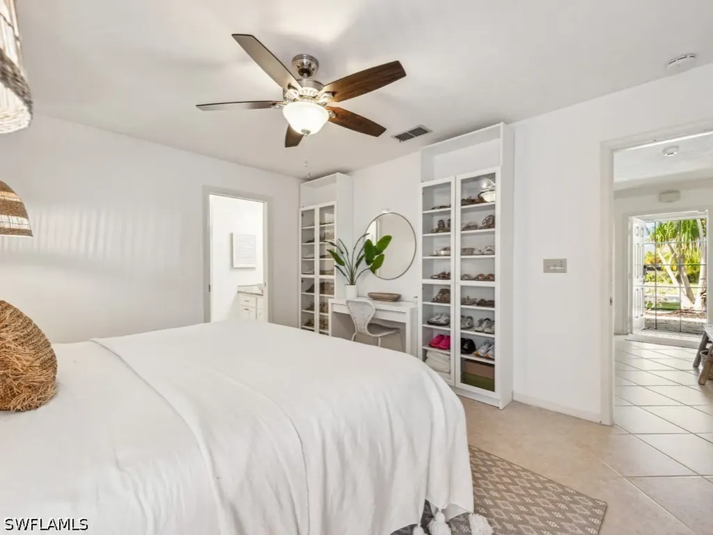 601 97th Avenue N Naples FL 34108