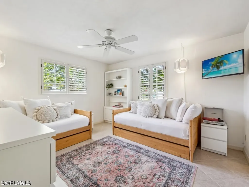 601 97th Avenue N Naples FL 34108