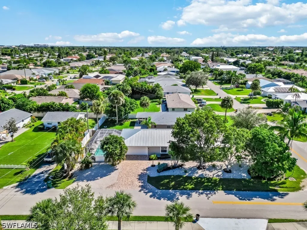 601 97th Avenue N Naples FL 34108