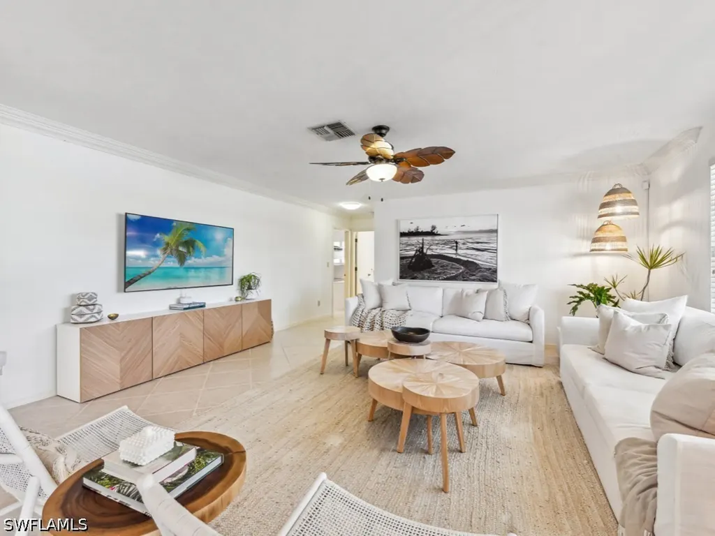601 97th Avenue N Naples FL 34108