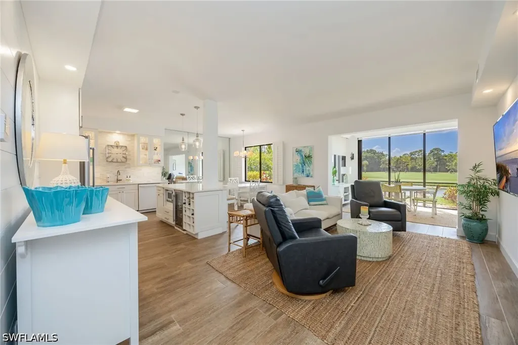 312 Bears Paw Trail Naples FL 34105