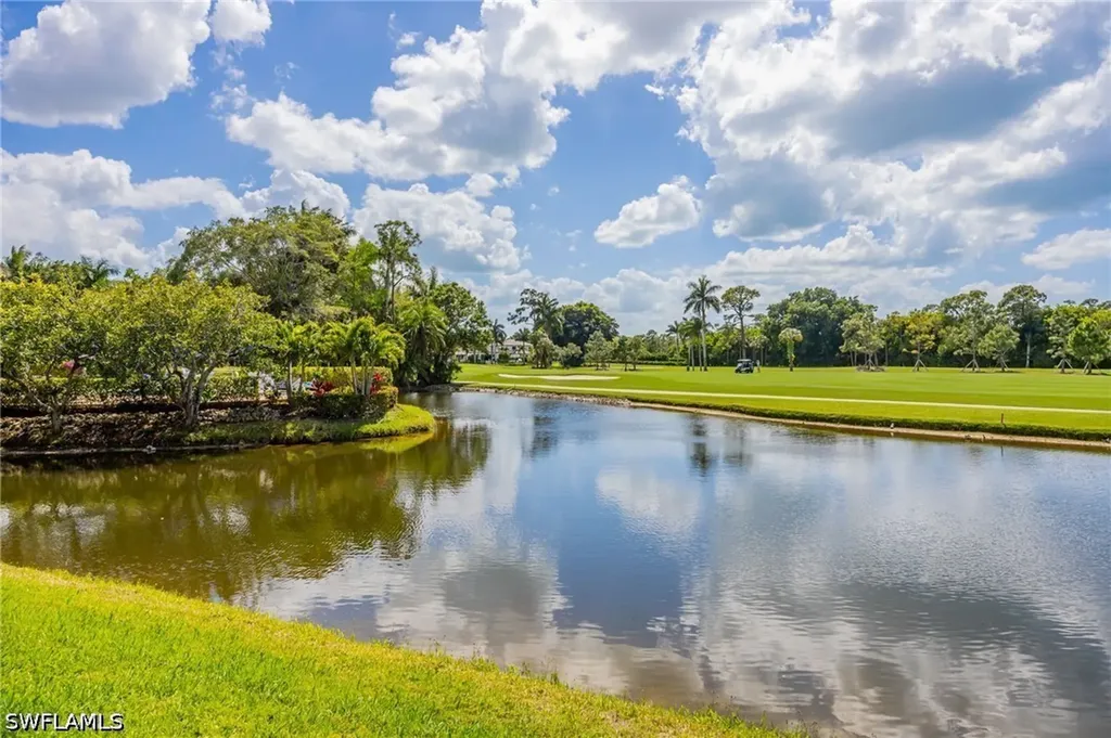 312 Bears Paw Trail Naples FL 34105
