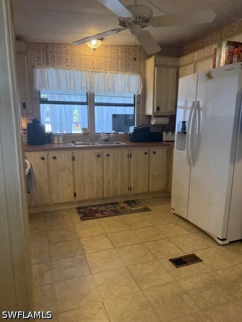 210 Pine Key Lane Naples FL 34114