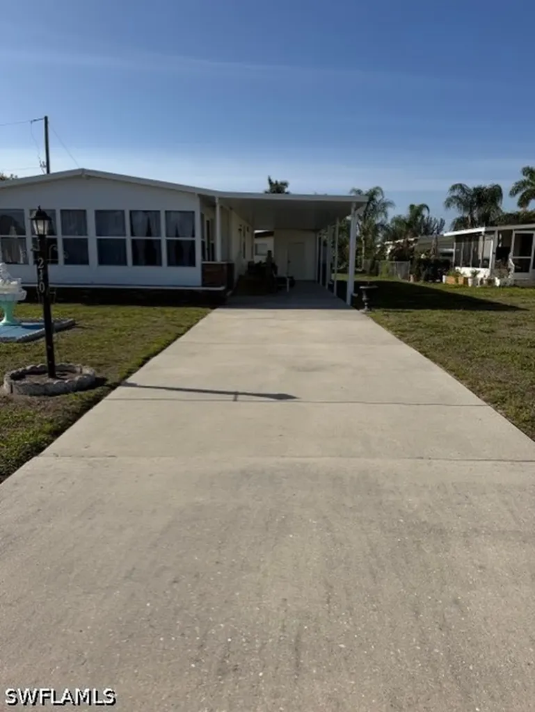 210 Pine Key Lane Naples FL 34114